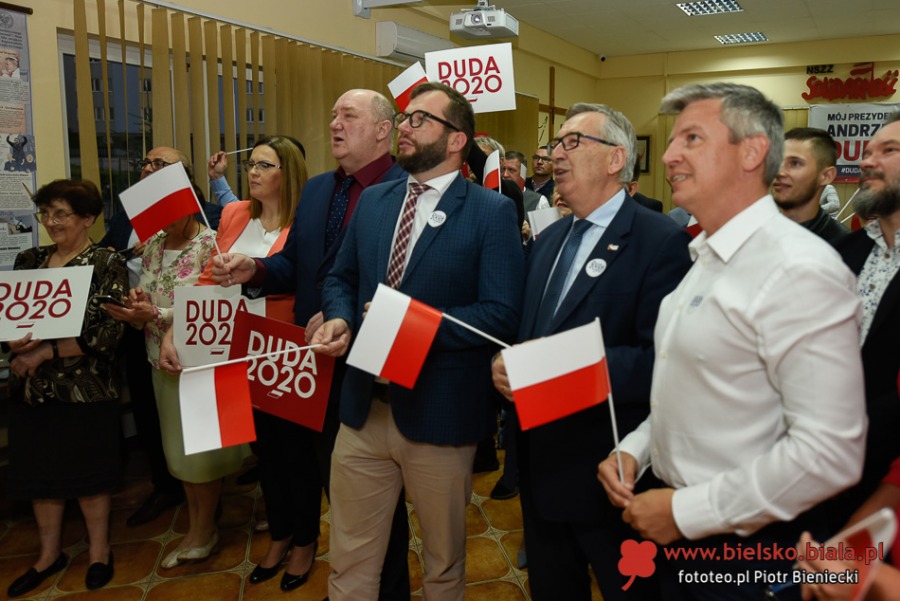 Rafał Trzaskowski wygrał w Bielsku-Białej. Radość i smutek w sztabach ZDJĘCIA