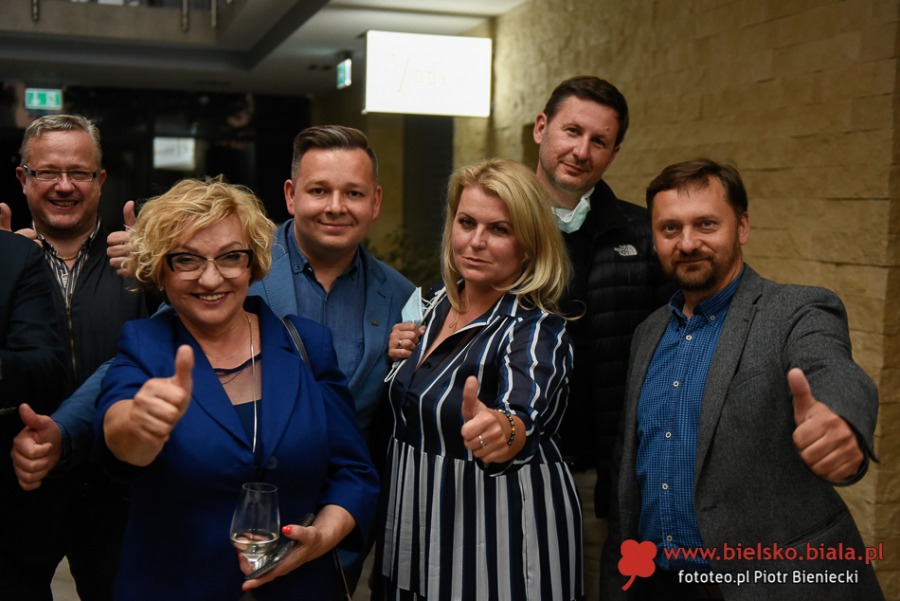 Rafał Trzaskowski wygrał w Bielsku-Białej. Radość i smutek w sztabach ZDJĘCIA