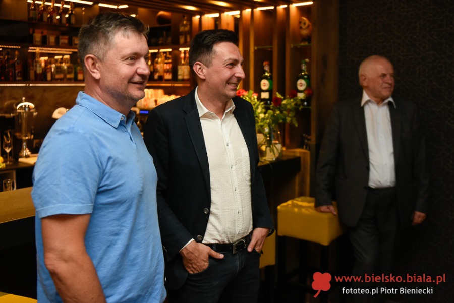 Rafał Trzaskowski wygrał w Bielsku-Białej. Radość i smutek w sztabach ZDJĘCIA