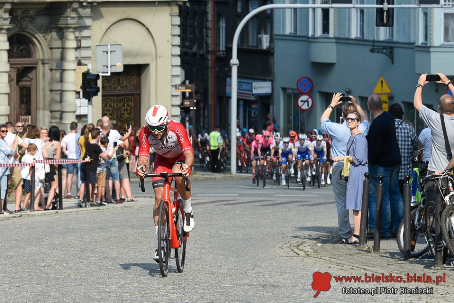 Zeszłoroczny zwycięzca Giro d'Italia najszybszy w Bielsku-Białej - foto