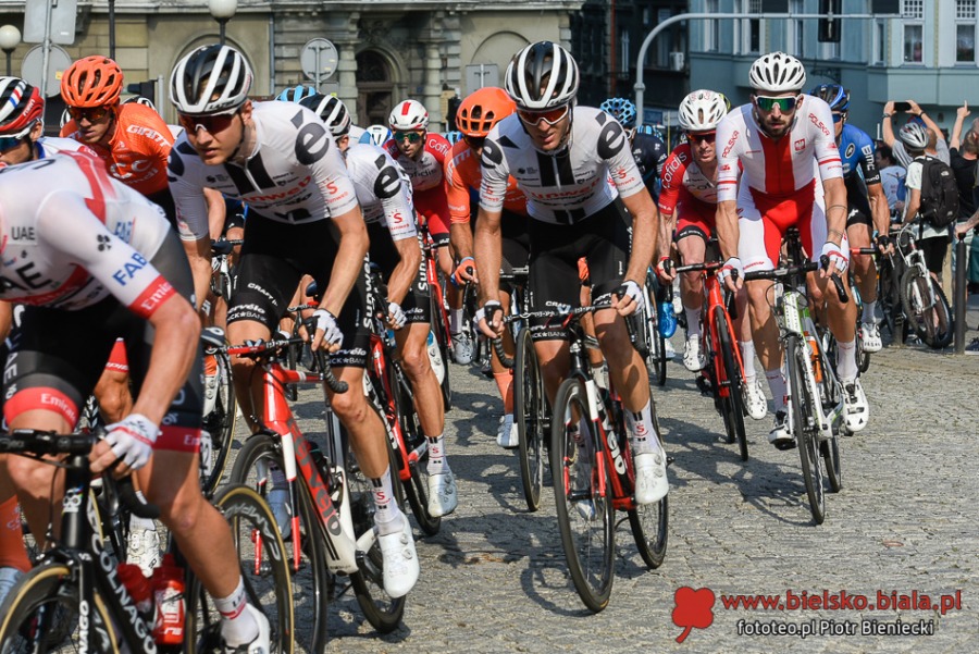 Zeszłoroczny zwycięzca Giro d'Italia najszybszy w Bielsku-Białej - foto