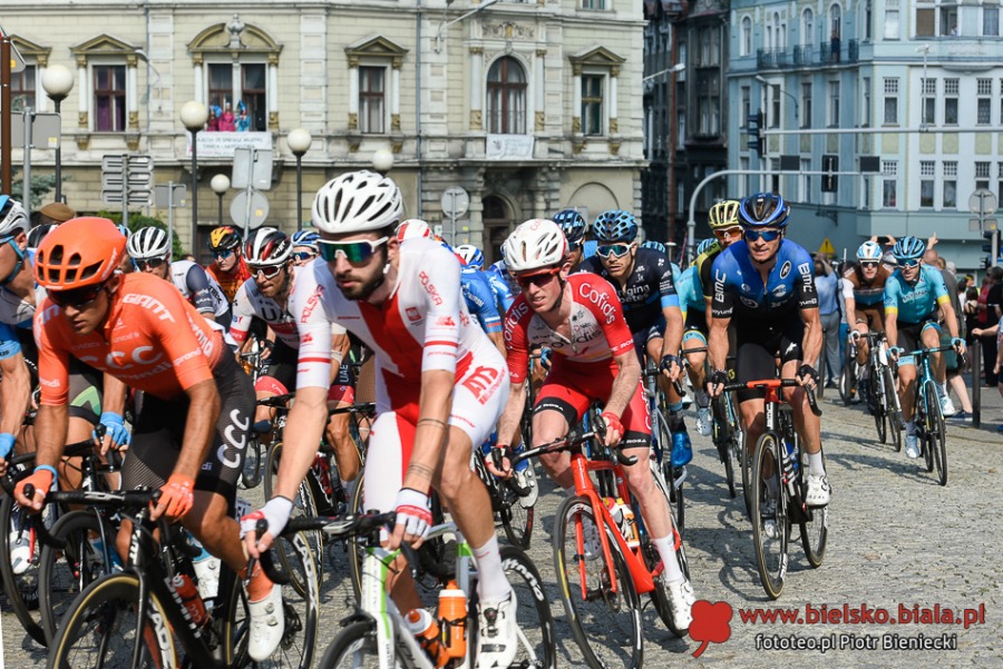 Zeszłoroczny zwycięzca Giro d'Italia najszybszy w Bielsku-Białej - foto
