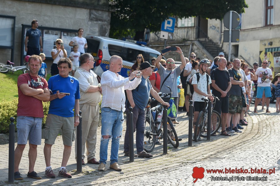 Zeszłoroczny zwycięzca Giro d'Italia najszybszy w Bielsku-Białej - foto