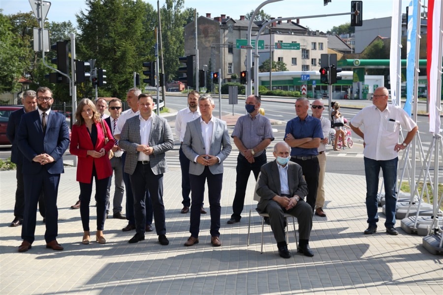 Finał wielkiej inwestycji. Wiceprezydent i wiceminister odsłonili pamiątkowy kamień - foto