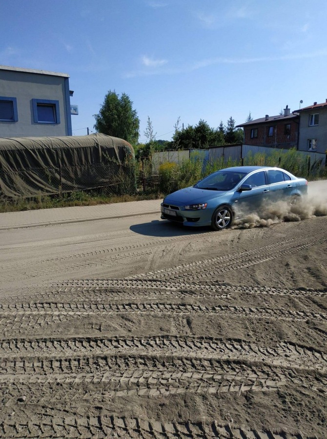 Konflikt z mieszkańcami na osiedlu Rosta. Interweniowała Straż Miejska - foto