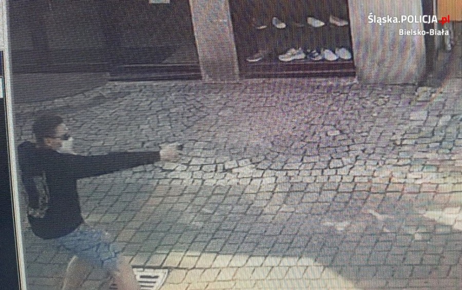 Napaść na uczestników legalnego zgromadzenia. Są zdjęcia z monitoringu! - foto