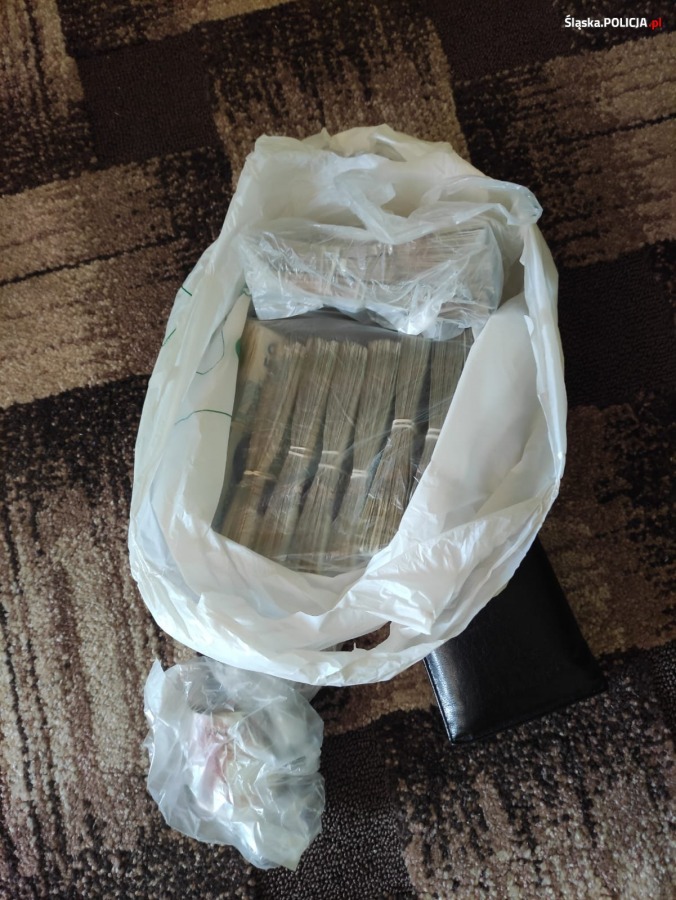 Prostytucja pod przykrywką masażu. Zatrzymanie właściciela salonu - foto