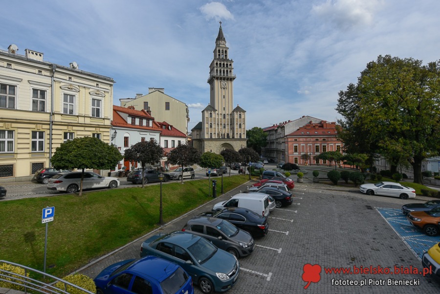 Cieszyńska przed wiekami i dziś. Spacer z prezentacją archiwalnych zdjęć ZDJĘCIA