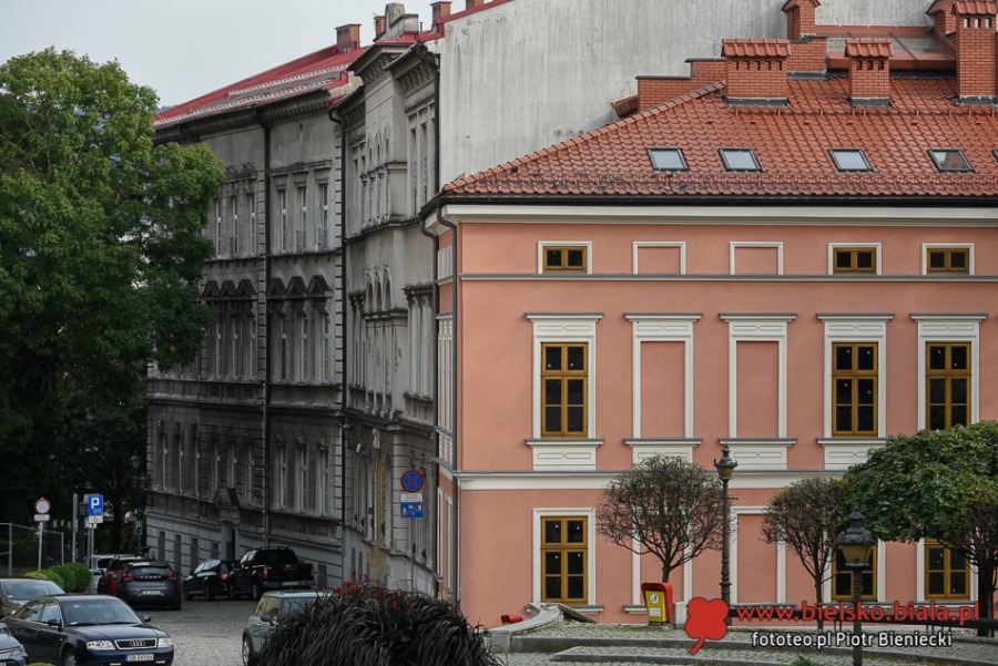 Cieszyńska przed wiekami i dziś. Spacer z prezentacją archiwalnych zdjęć ZDJĘCIA