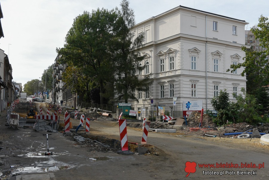Cieszyńska przed wiekami i dziś. Spacer z prezentacją archiwalnych zdjęć ZDJĘCIA