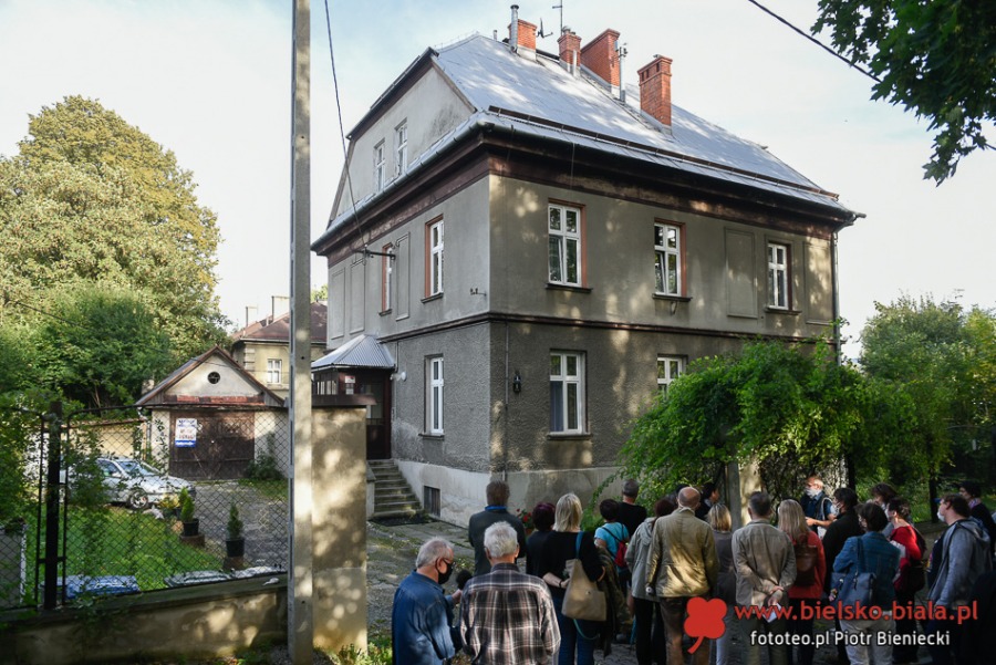 Cieszyńska przed wiekami i dziś. Spacer z prezentacją archiwalnych zdjęć ZDJĘCIA