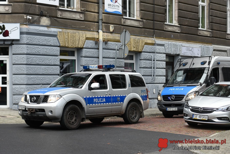 Dość kłamstw! Tłum antymaseczkowców maszeruje przez miasto ZDJĘCIA