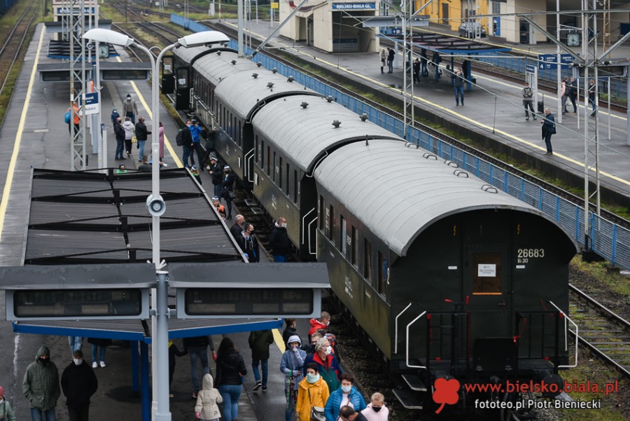 Skansen na stacji Bielsko-Biała Główna. Kolejka do parowozu ZDJĘCIA