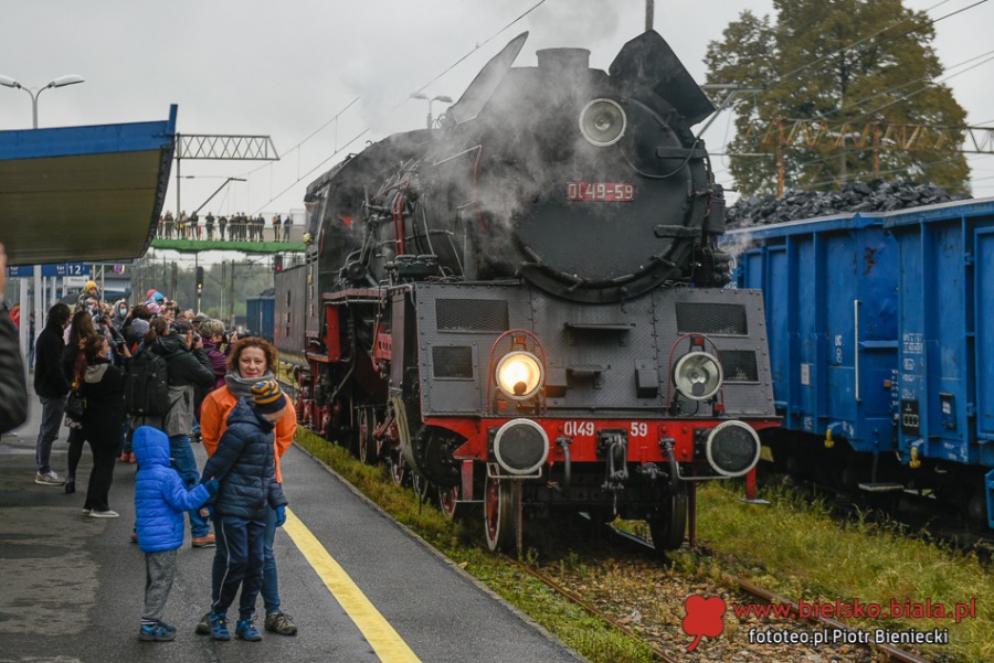 Skansen na stacji Bielsko-Biała Główna. Kolejka do parowozu ZDJĘCIA