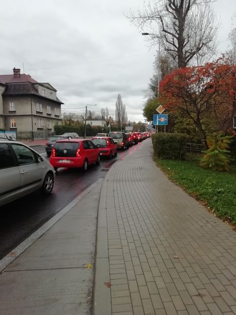 Koszmar na osiedlu Grunwaldzkim. Punkt badań zostanie przeniesiony? - foto