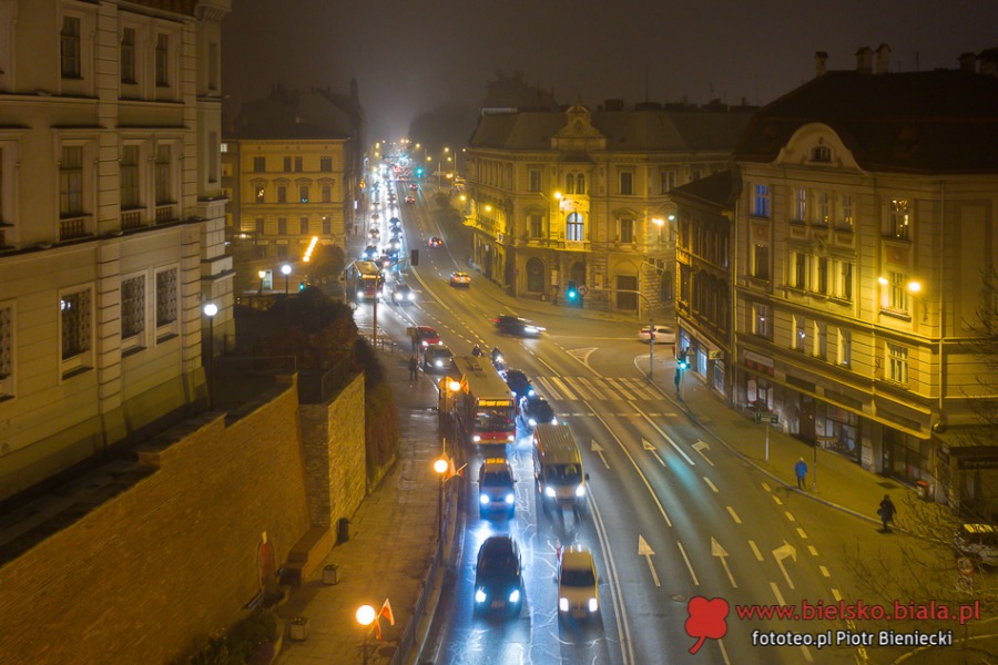Protest samochodowy na ulicach Bielska-Białej. Nowa formuła strajku kobiet ZDJĘCIA