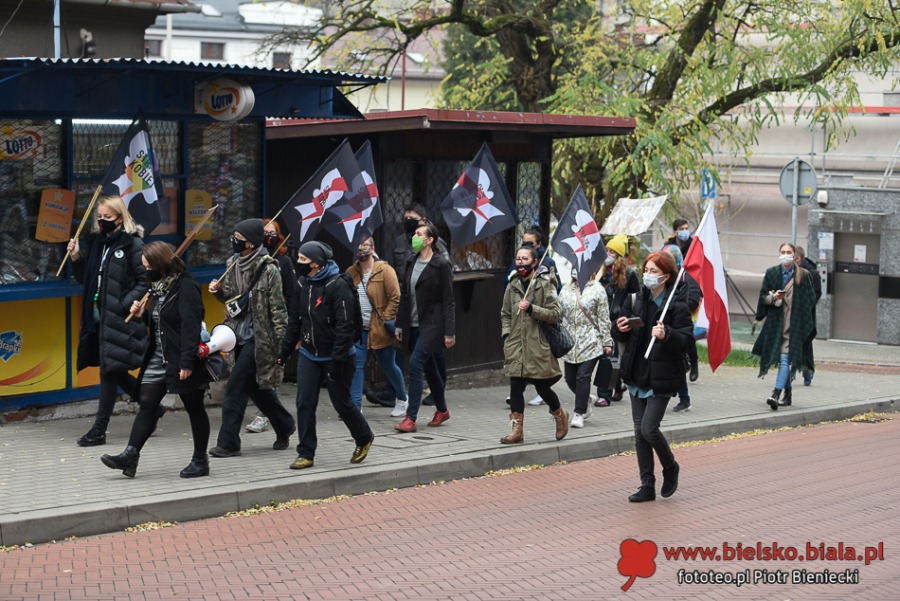Strajk Kobiet w Bielsku-Białej: rozpoczęła się akcja oddawania krwi ZDJĘCIA