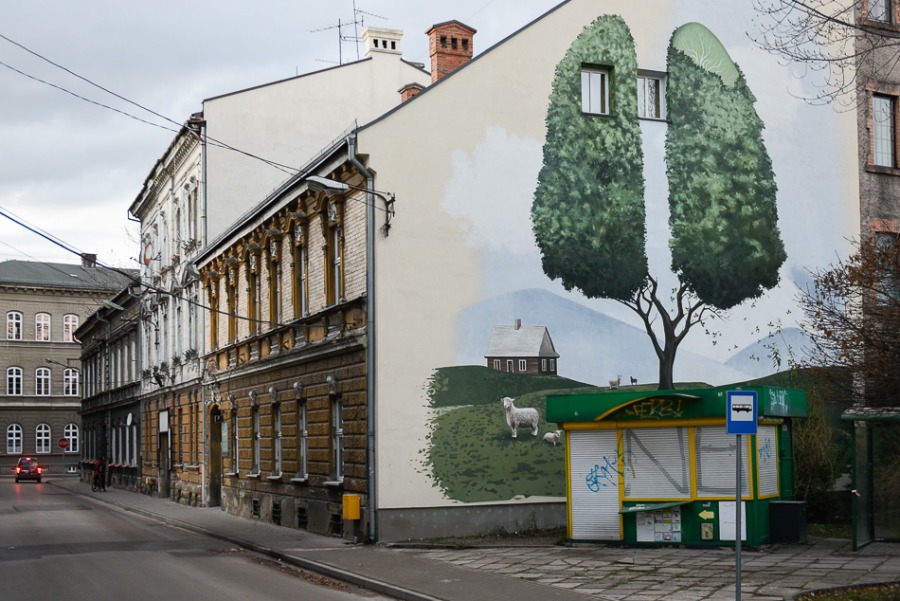 Nowe wciąż powstają, a stare znikają. Unikalna atrakcja Bielska-Białej ZDJĘCIA