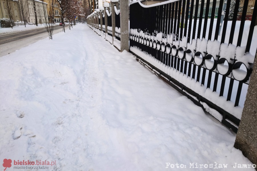 Zima jak za czasów PRL. Zdecydowanie przydać się może łopata - foto