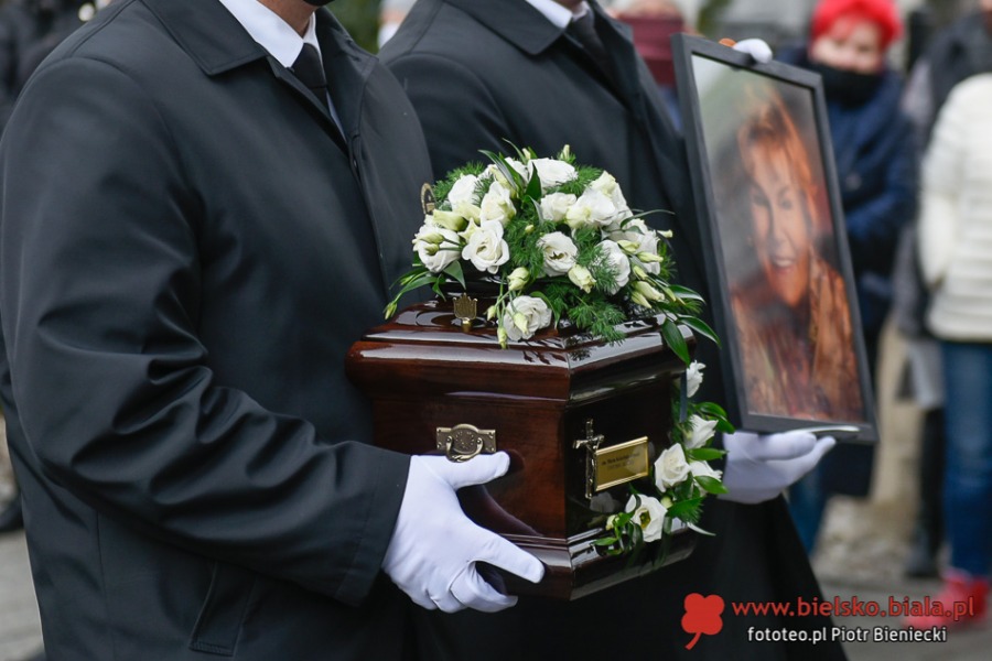 Pogrzeb Marii Koterbskiej. Bielsko-Biała z honorami żegna wielką Artystkę ZDJĘCIA