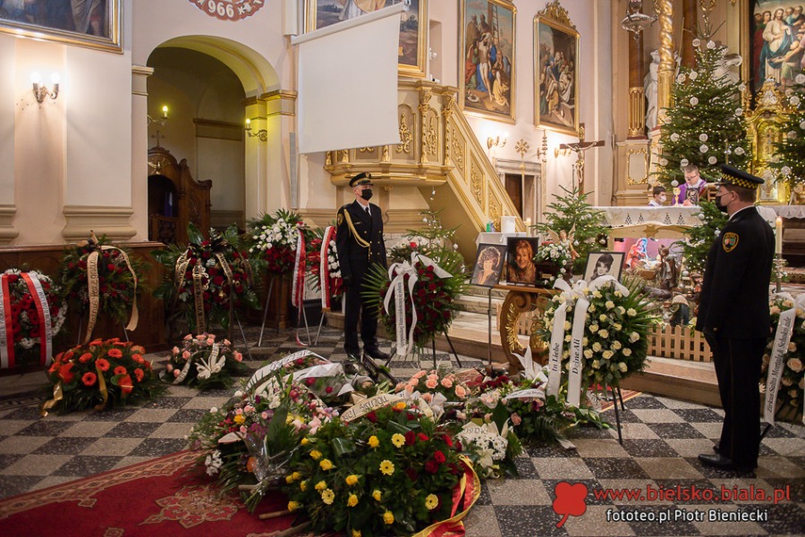 Pogrzeb Marii Koterbskiej. Bielsko-Biała z honorami żegna wielką Artystkę ZDJĘCIA