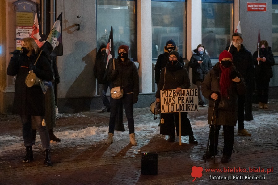 Wracają protesty uliczne. "Termin publikacji wyroku nie jest przypadkowy" ZDJĘCIA