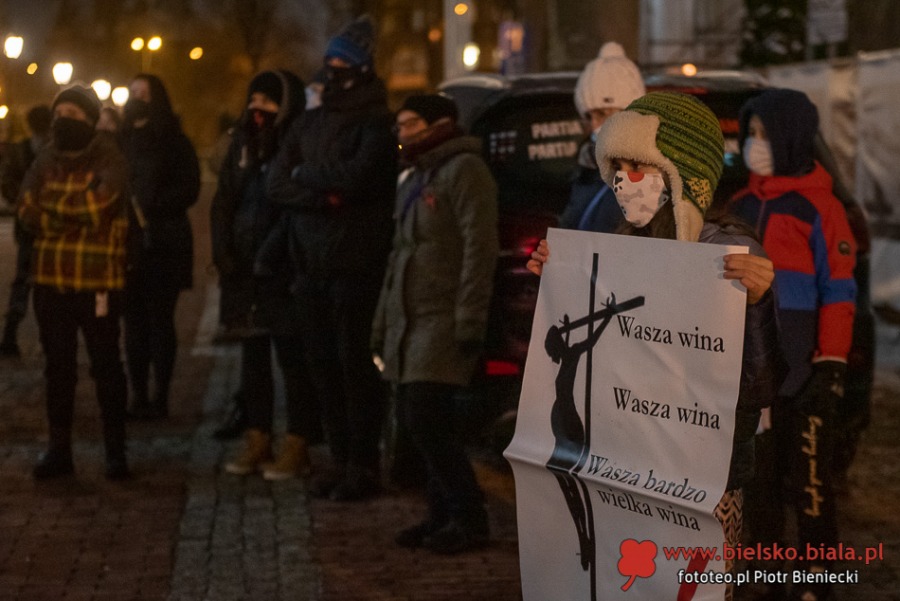 Wracają protesty uliczne. "Termin publikacji wyroku nie jest przypadkowy" ZDJĘCIA