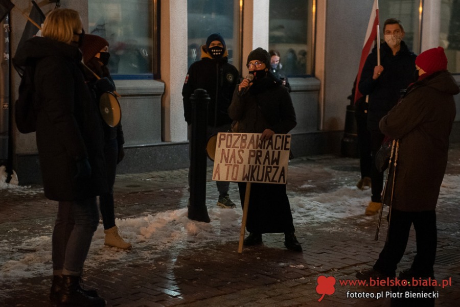 Wracają protesty uliczne. "Termin publikacji wyroku nie jest przypadkowy" ZDJĘCIA