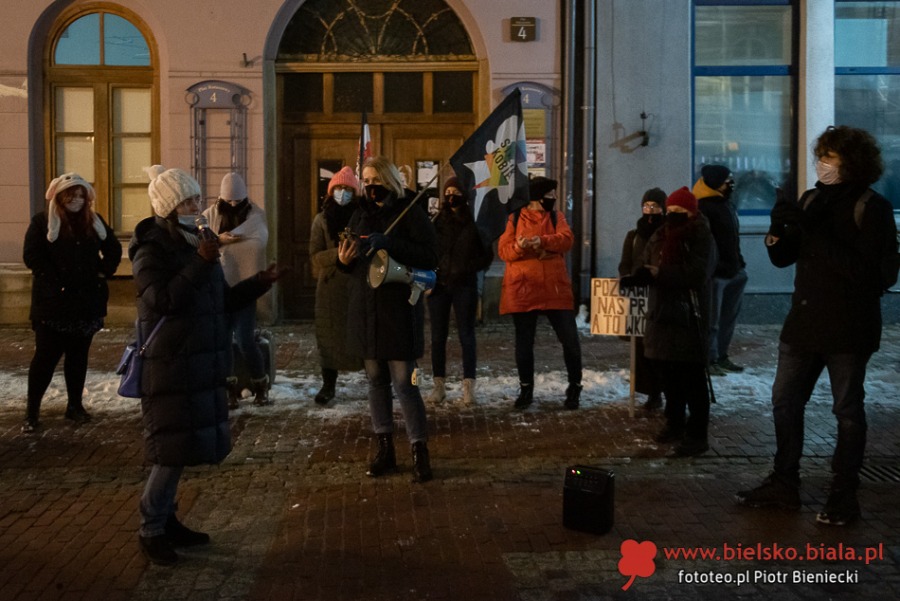 Wracają protesty uliczne. "Termin publikacji wyroku nie jest przypadkowy" ZDJĘCIA