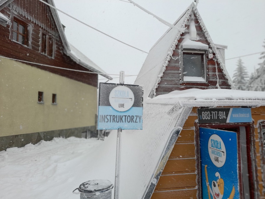 Lodowiec Beskidów czeka na narciarzy. Trzy karczmy do dyspozycji ZDJĘCIA