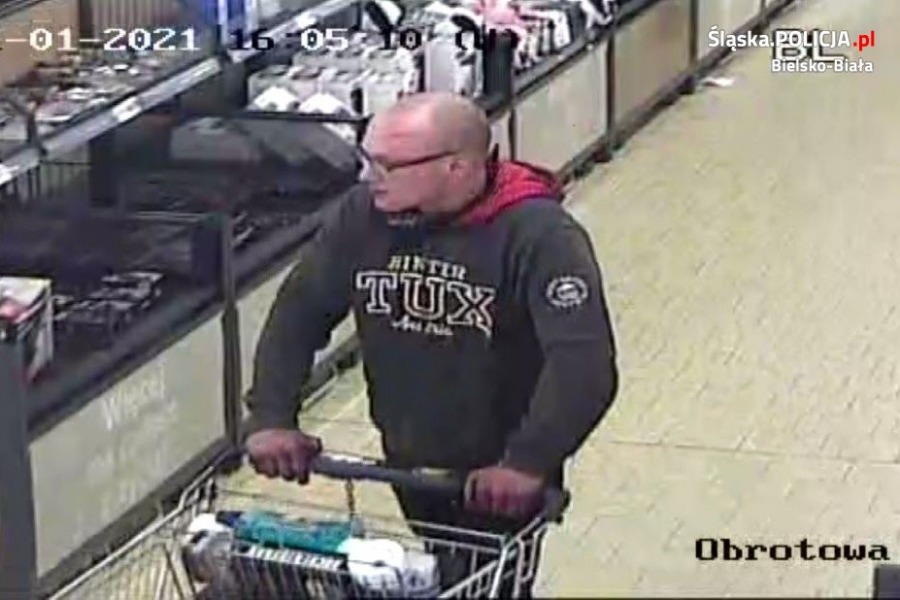 Poszukiwany klient Lidla. Po podliczeniu zakupów chciał uciec bez płacenia - foto