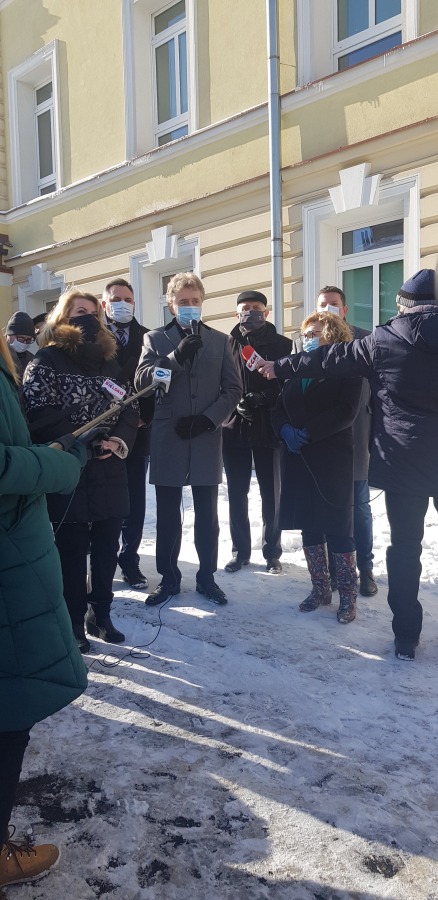 Wyrok śmierci odroczony do wiosny? Niezwykła jedność opozycji w sprawie szpitala