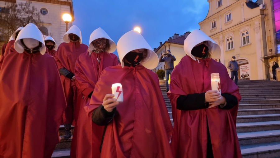 Życzenia na Dzień Kobiet. Manifestacja w centrum Bielska-Białej ZDJĘCIA