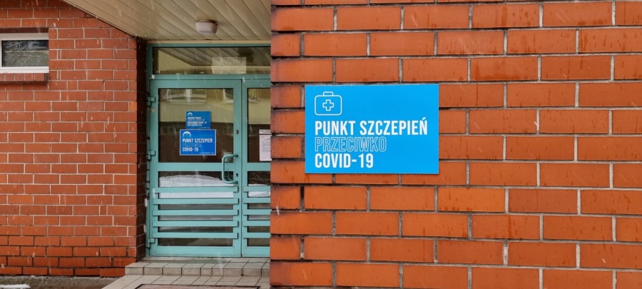 W Szpitalu Wojewódzkim szczepią od rana. Dzisiaj Pfizer dla 300 osób - foto