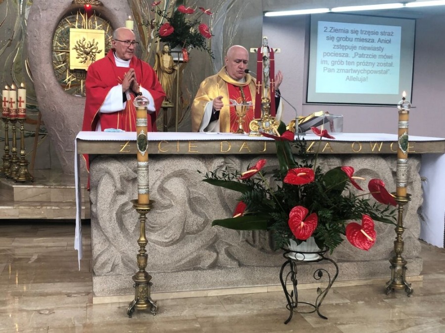 Po przerwie wznowiono bierzmowania. Ceremonie bieżące i zaległe - foto