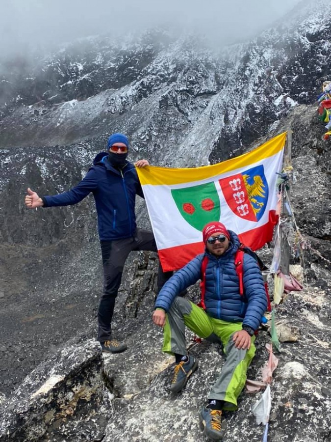 18 stopni mrozu, brakuje tlenu i trudno zebrać myśli. Każdy ma swój Everest ZDJĘCIA