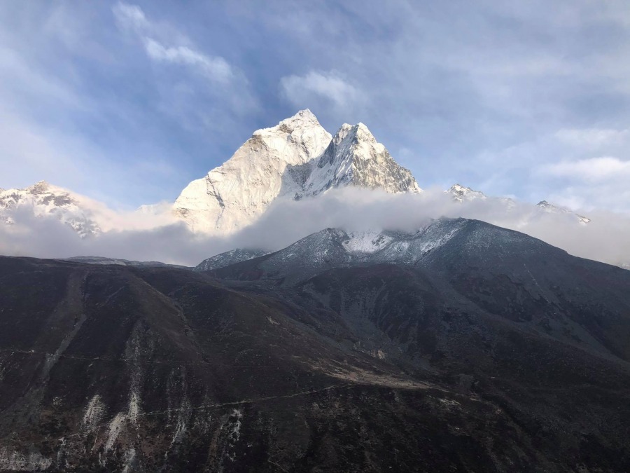 18 stopni mrozu, brakuje tlenu i trudno zebrać myśli. Każdy ma swój Everest ZDJĘCIA