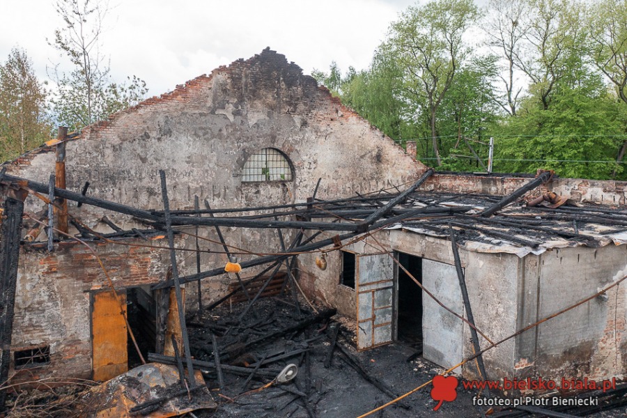 Historia dewastacji bielskiego zabytku. Ruiny zniszczył pożar ZDJĘCIA