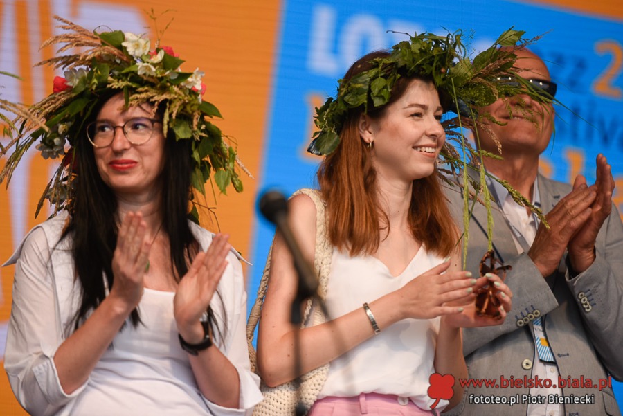 Barwny konkurs wianków na Rynku. Zadymka rusza na ludowo ZDJĘCIA