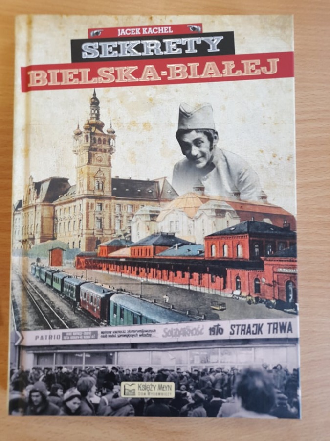 Brelok z Maluchem i Reksio z piernika. Jakie pamiątki kupują turyści w Bielsku-Białej?
