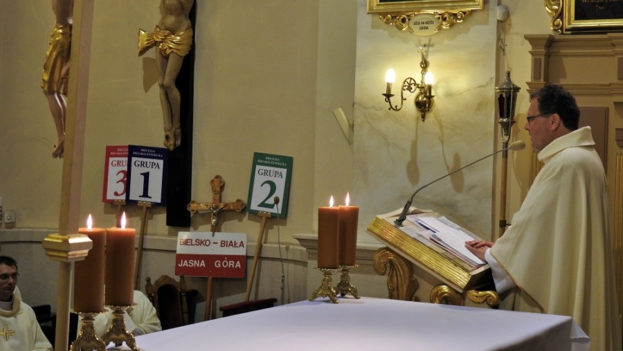 Bielszczanie idą na Jasną Górę. Liczbę pielgrzymów wyznaczył inspektor sanitarny - foto