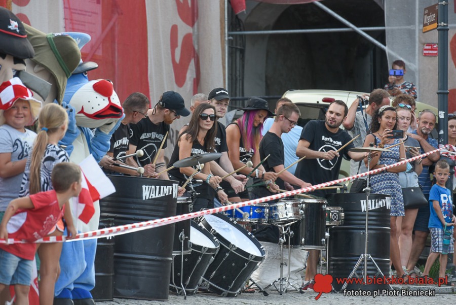 Tłumy czekały na wielki wyścig. Gwiazdy sportu rzadko u nas goszczą ZDJĘCIA