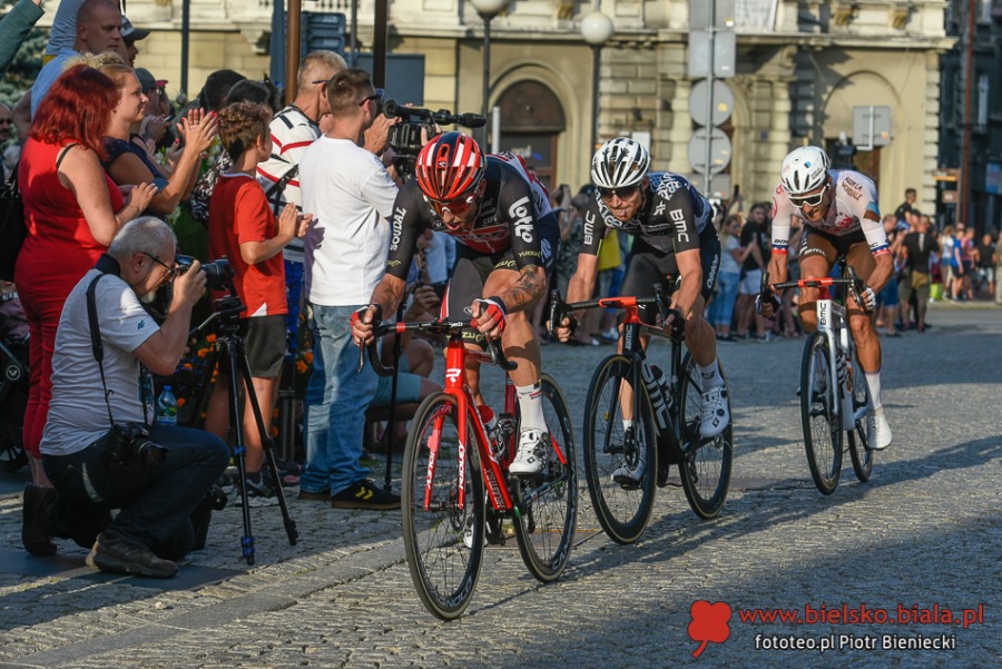 Tłumy czekały na wielki wyścig. Gwiazdy sportu rzadko u nas goszczą ZDJĘCIA
