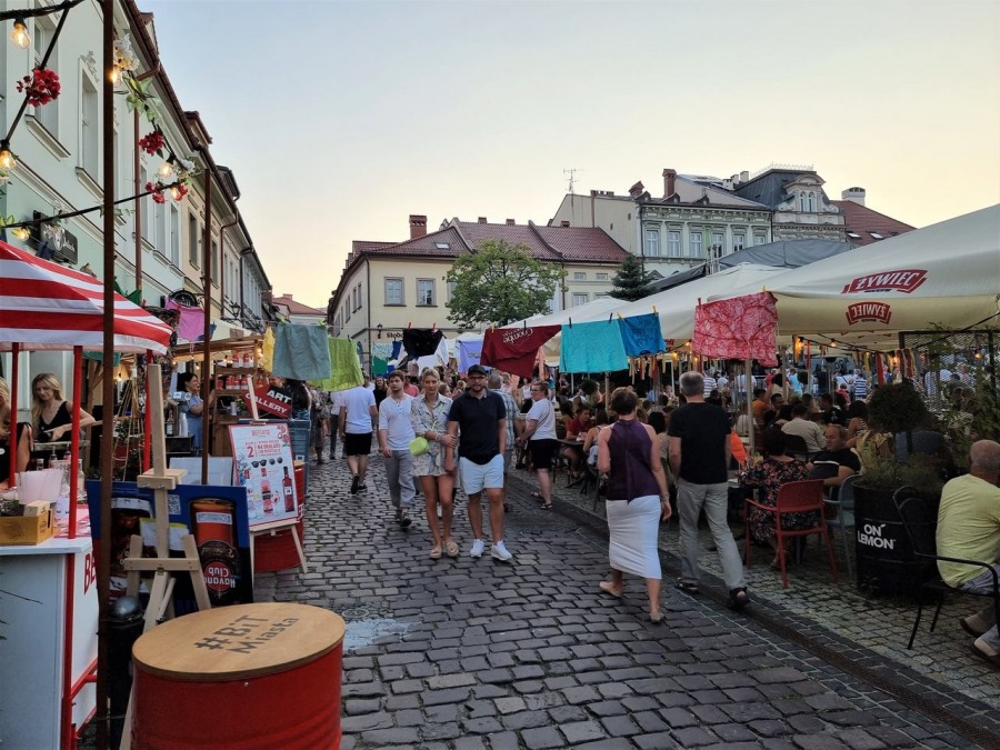 Neapol na bielskim Rynku. Tłumy słuchały włoskich przebojów ZDJĘCIA