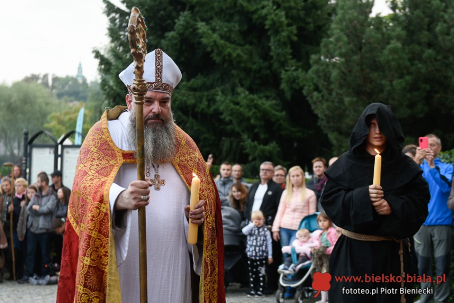 Piknik marzeń. Tłumy w średniowiecznej wiosce w Starym Bielsku ZDJĘCIA