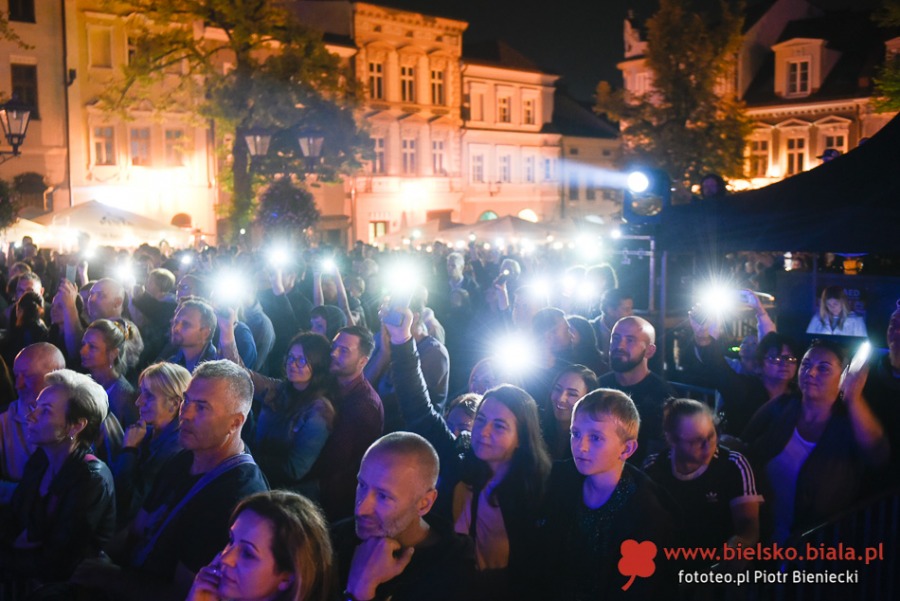 Wielki ogród zakwitł na Rynku. Porywający koncert dla miasta kwiatów ZDJĘCIA