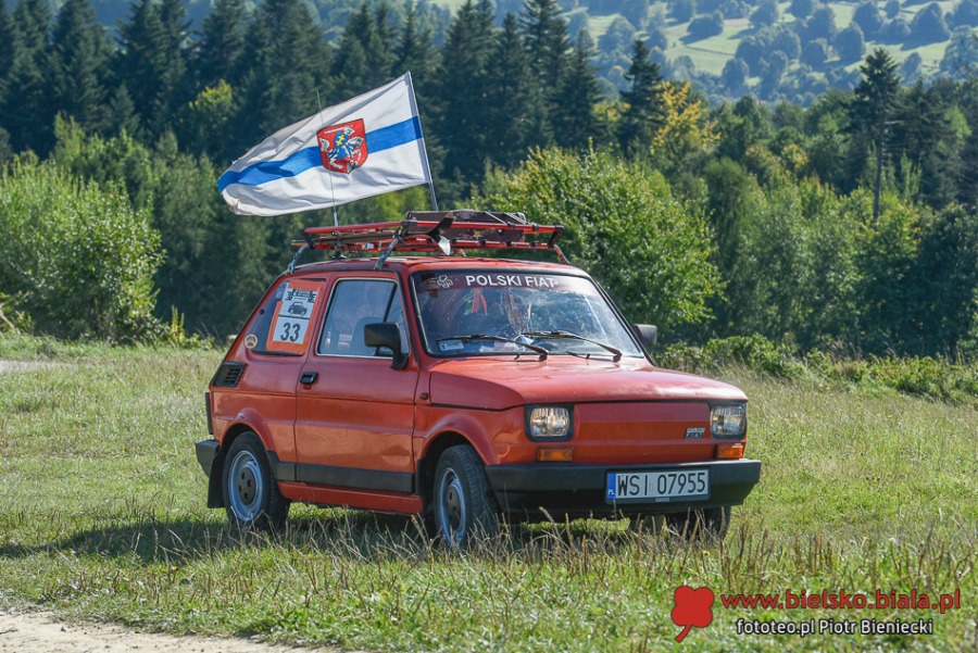 Maluchy w górach. Na rajdzie nie zabrakło awarii i odpalania na pych ZDJĘCIA