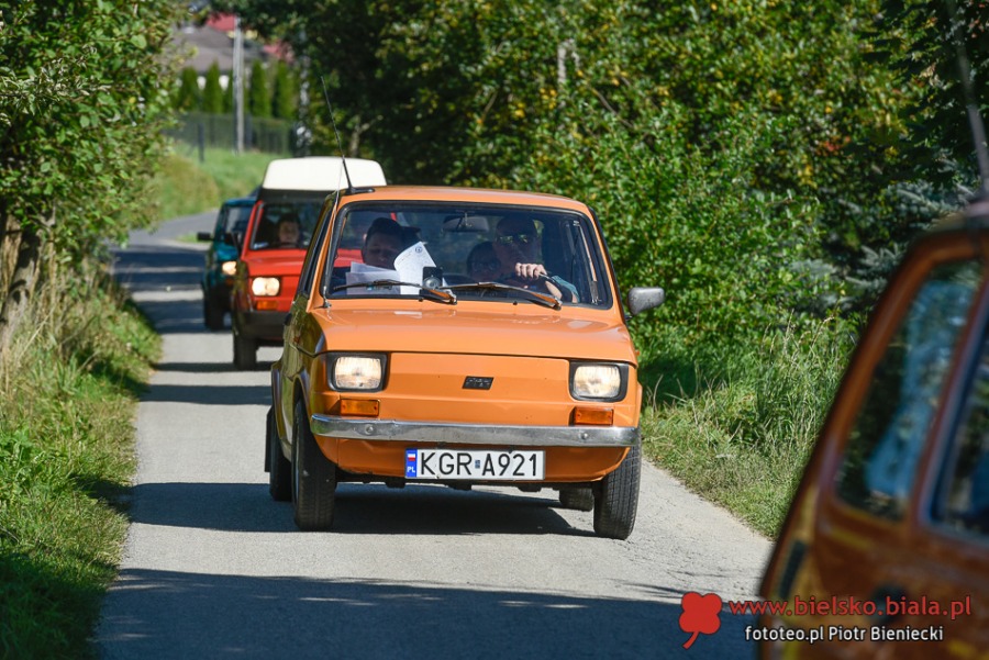 Maluchy w górach. Na rajdzie nie zabrakło awarii i odpalania na pych ZDJĘCIA