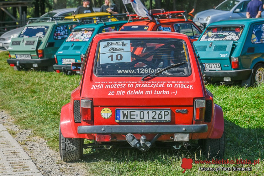 Maluchy w górach. Na rajdzie nie zabrakło awarii i odpalania na pych ZDJĘCIA
