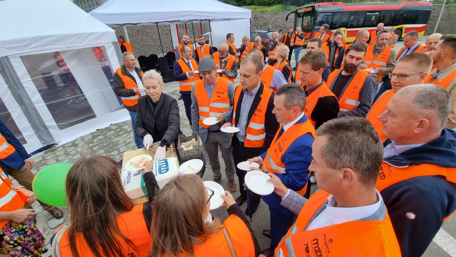 Budowali jak dla siebie. Drogowcy z Cieszyńskiej nie kryją satysfakcji - foto